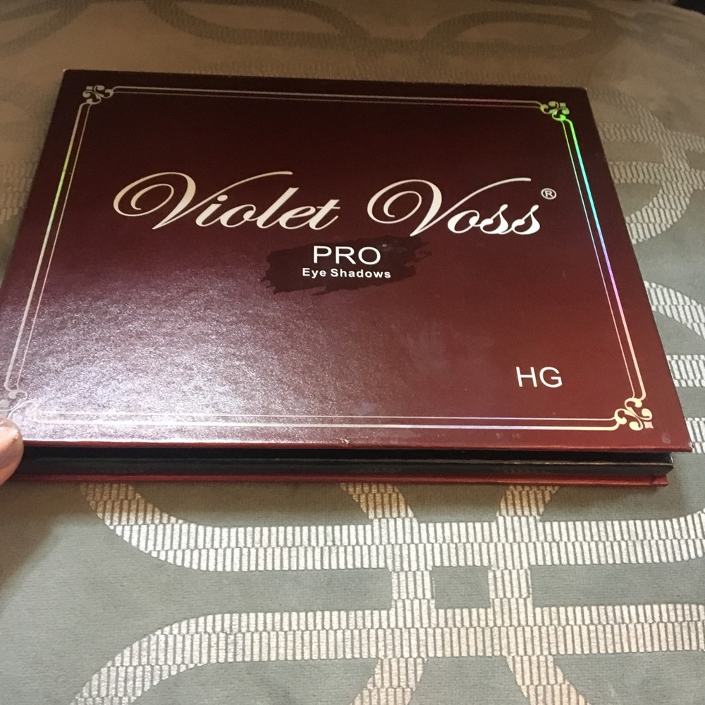 Violet voss pro eye shadows hg